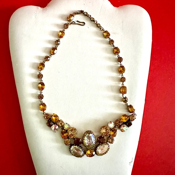 Vintage Rhinestone Necklace with Earrings - Picture 2 of 8
